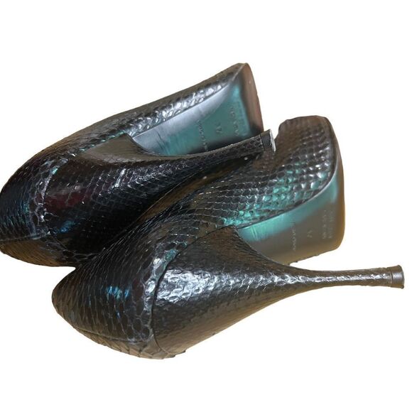 Miu Miu Black Snakeskin Leather Pointed Toe Pump Size 37 - Picture 5 of 8